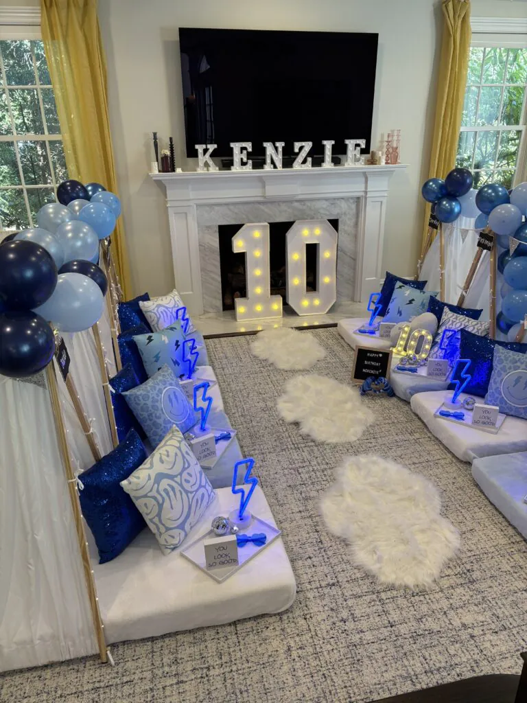 Preppy Slumber Party teepee tents in blue